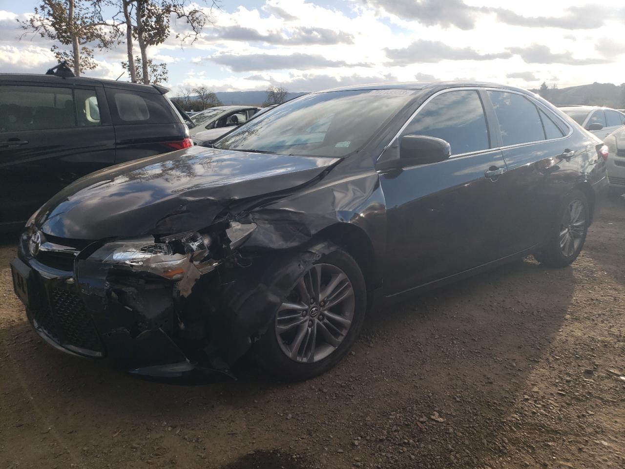 Obraz 1 z 2015 TOYOTA CAMRY LE 2015 z VIN 4T1BF1FK0FU028819