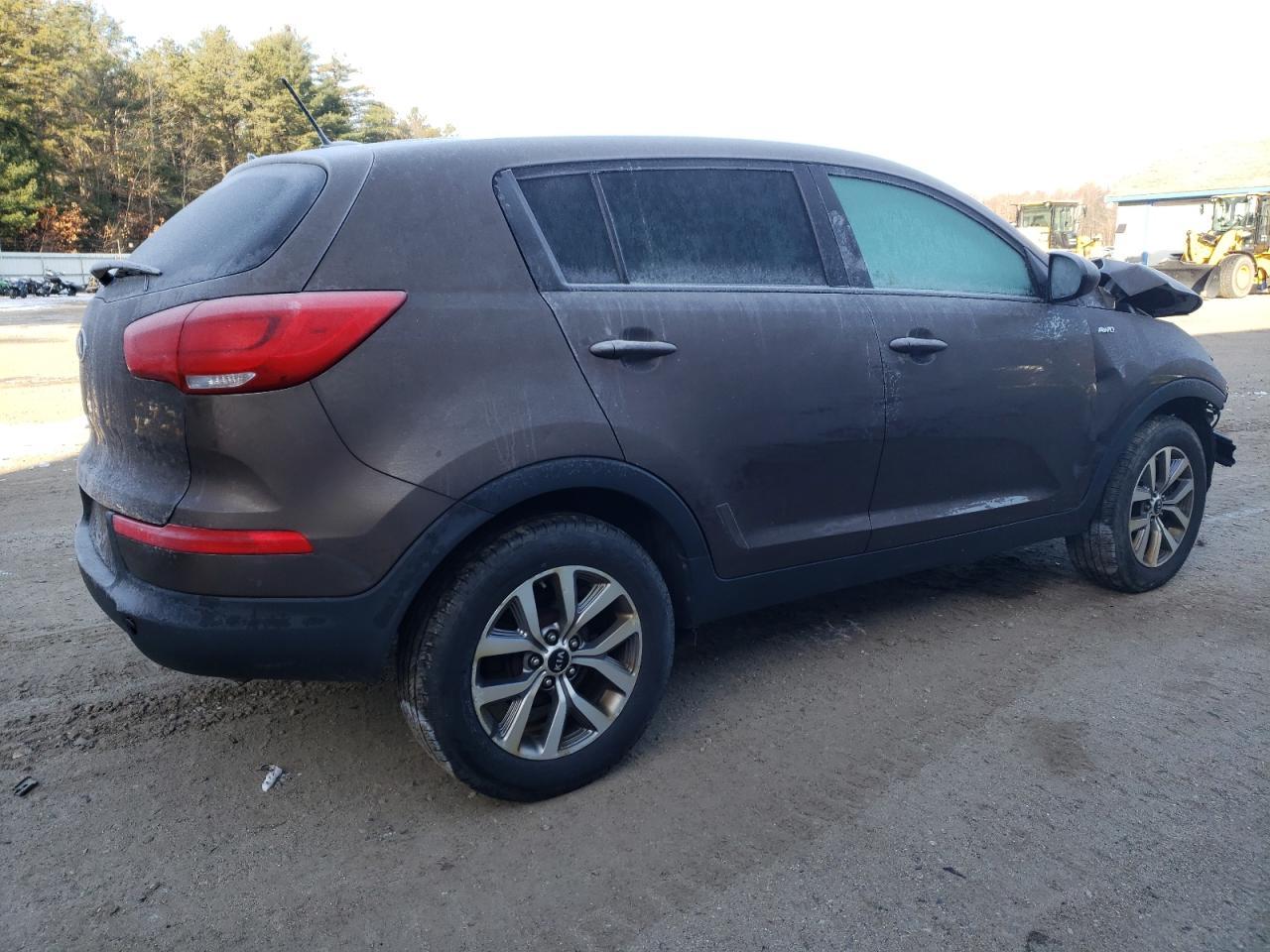 Image 3 of 2014 KIA SPORTAGE LX 2014 with VIN KNDPBCAC4E7594349