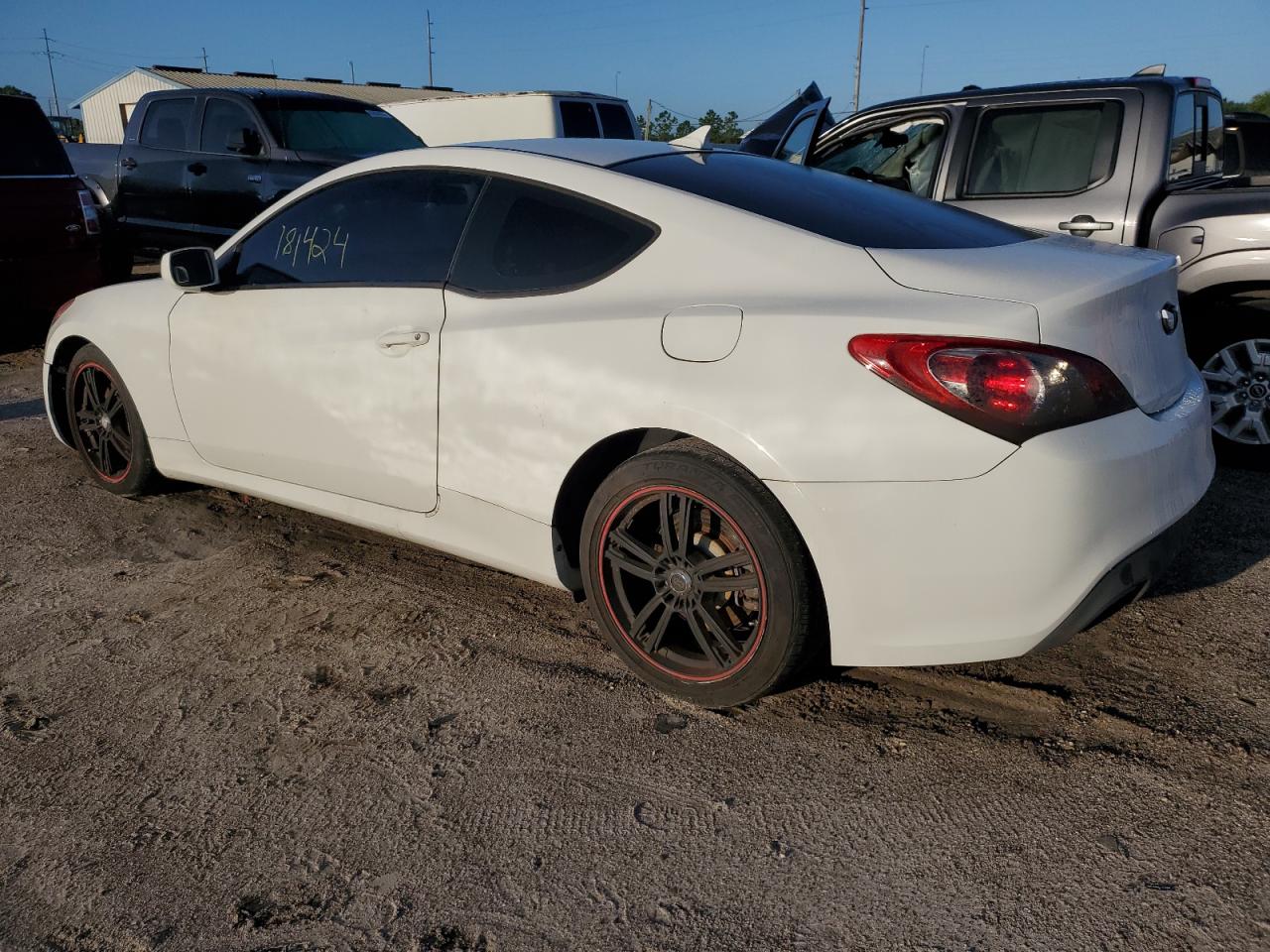 Image 2 of 2011 HYUNDAI GENESIS COUPE 2.0T 2011 with VIN KMHHT6KD8BU049287