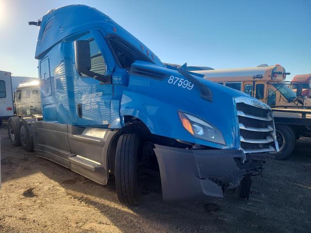 Image 1 of 2021 FREIGHTLINER CASCADIA 126  2021 with VIN 1FUJHHDR3MLMJ5668