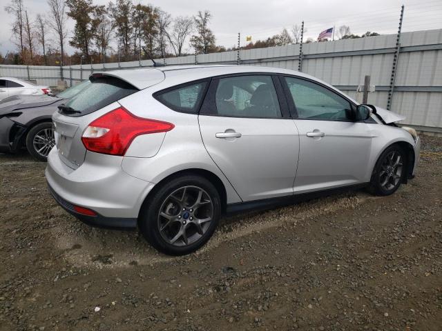Image 3 of 2014 FORD FOCUS SE 2014 with VIN 1FADP3K24EL296441