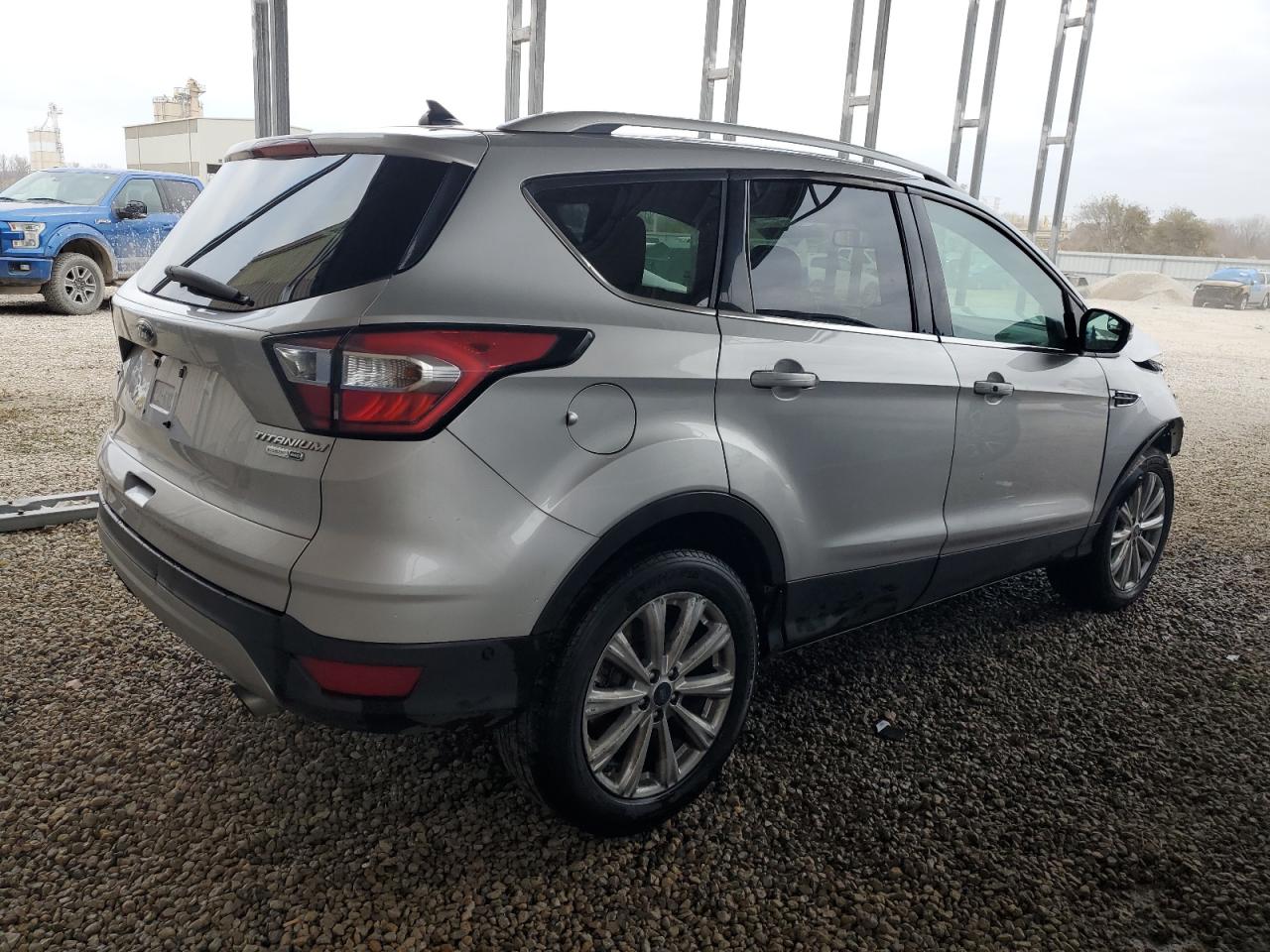 Image 3 of 2018 FORD ESCAPE TITANIUM 2018 with VIN 1FMCU9J97JUA37605