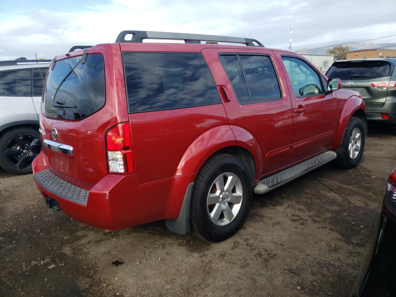 Изображение 3 2012 NISSAN PATHFINDER S 2012 с VIN 5N1AR1NN7CC617690