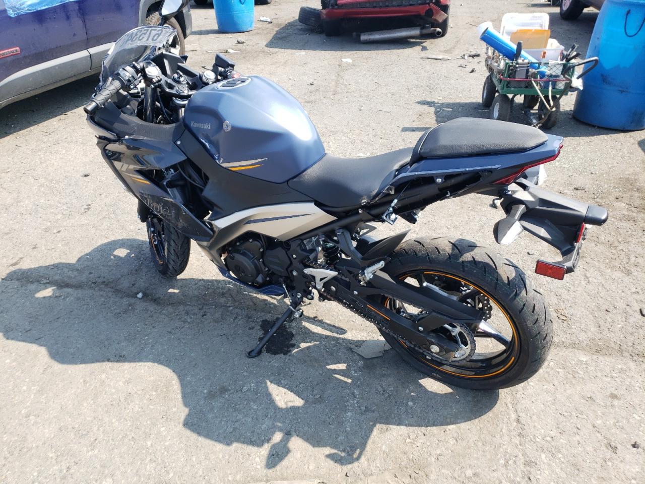 Image 3 of Kawasaki Ex400 2023 with VIN JKAEXKH13PDAS0737