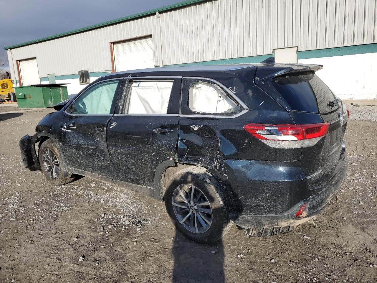 Obraz 2 z 2019 TOYOTA HIGHLANDER SE 2019 z VIN 5TDJZRFH9KS629154