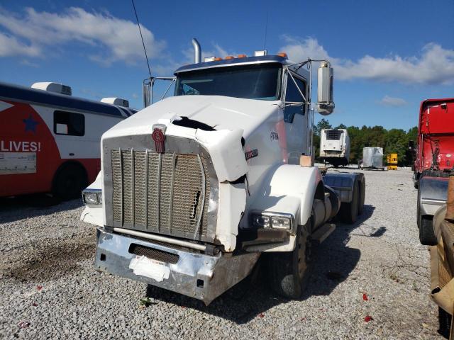 Image 2 of 2014 KENWORTH CONSTRUCTION T800 2014 with VIN 1XKDDP9X3EJ420811