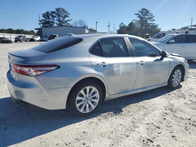 Obraz 3 z 2020 TOYOTA CAMRY LE 2020 z VIN 4T1C11AK9LU870452