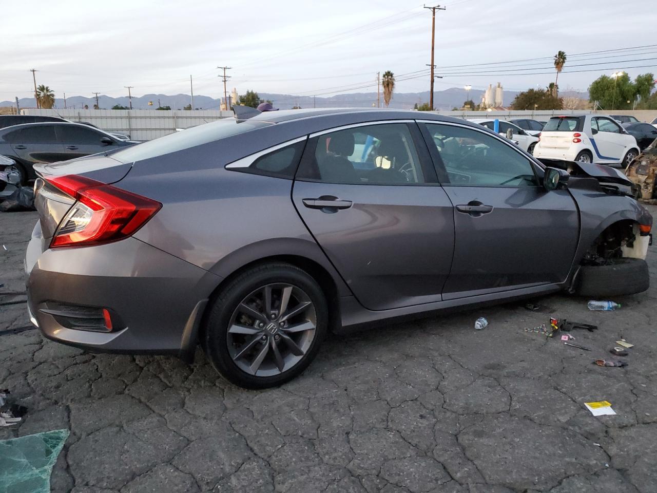 Obraz 3 z 2019 HONDA CIVIC EX 2019 z VIN 19XFC1F33KE210420