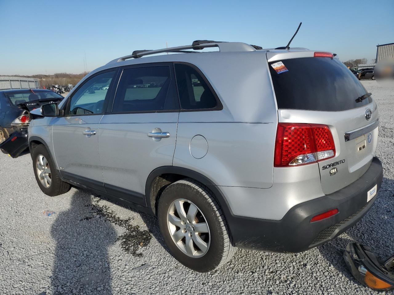 Изображение 2 2012 KIA SORENTO BASE 2012 с VIN 5XYKTDA26CG249408