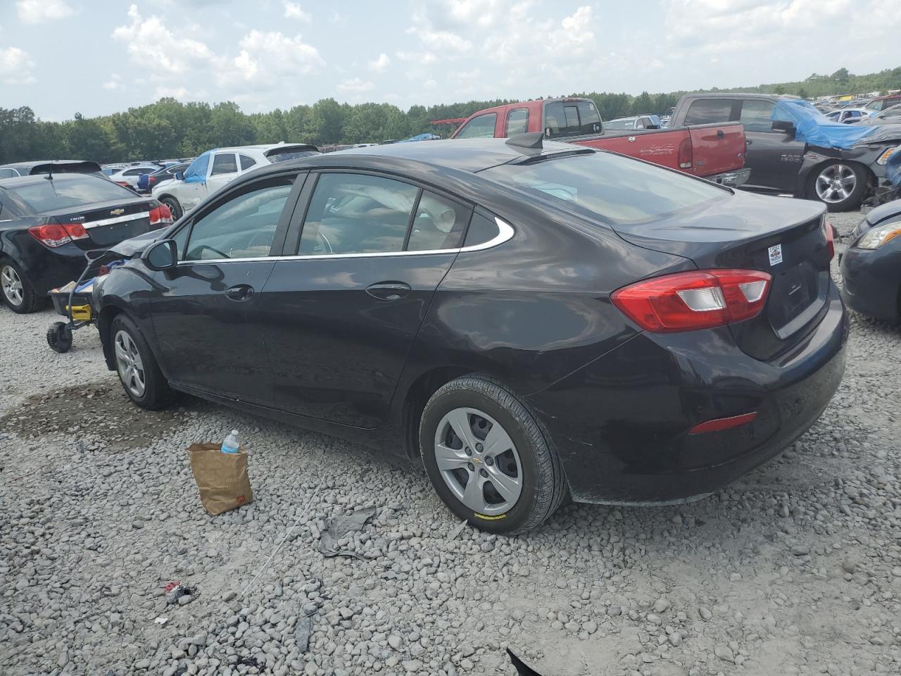 Image 2 of Chevrolet Cruze Ls 2017 with VIN 1G1BC5SM4H7255419
