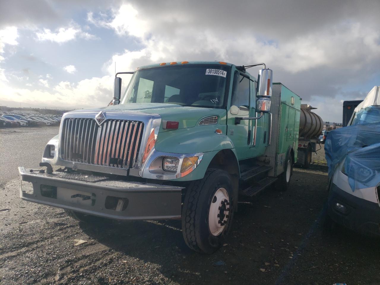 Obraz 2 z 2003 INTERNATIONAL 7000 7400 2003 z VIN 1HTWCADN53J061794