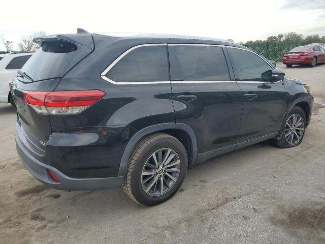 Изображение 3 2019 TOYOTA HIGHLANDER SE 2019 с VIN 5TDKZRFH7KS559366