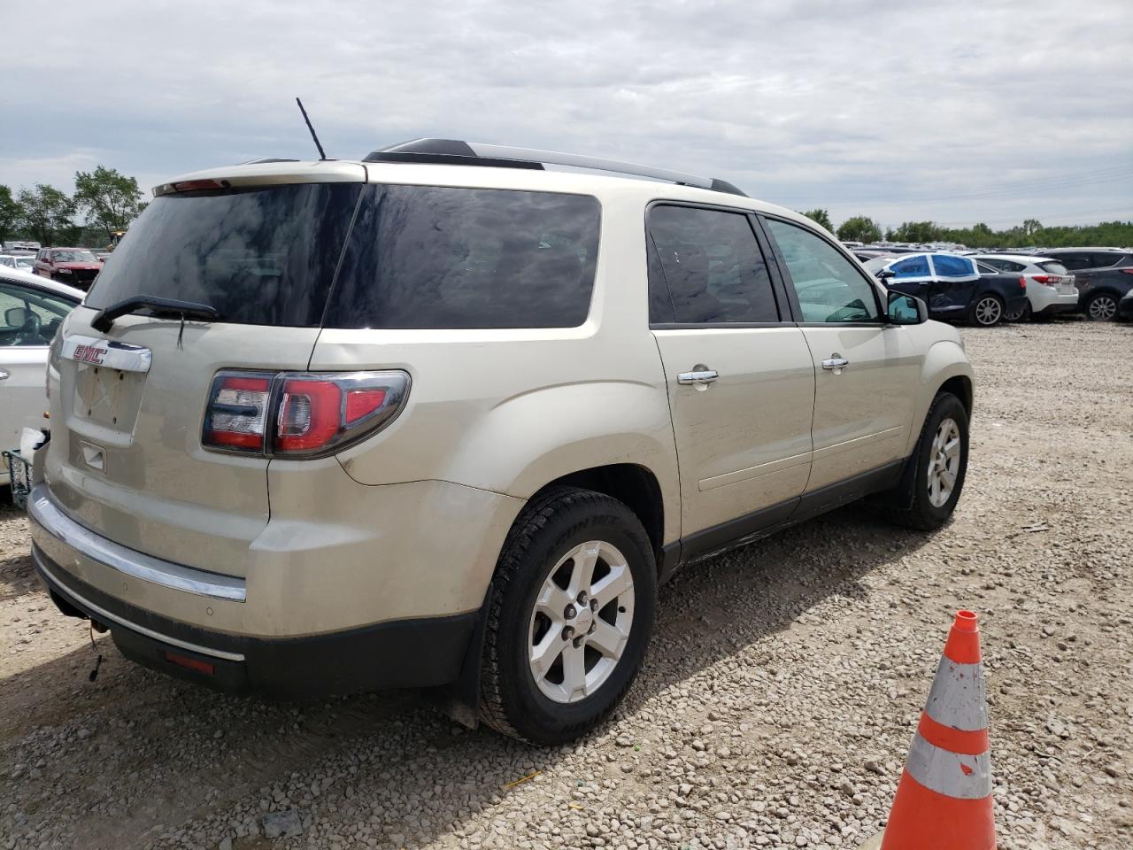 Image 3 of 2014 GMC ACADIA SLE 2014 with VIN 1GKKRPKD0EJ274067