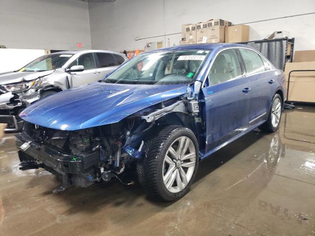 Image 1 of 2017 VOLKSWAGEN PASSAT SE 2017 with VIN 1VWGT7A31HC013984