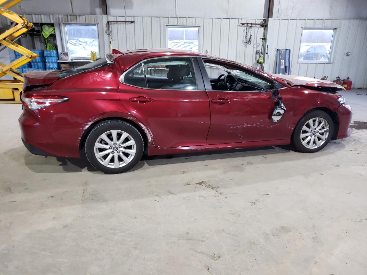 Изображение 3 2019 TOYOTA CAMRY L 2019 с VIN 4T1B11HK5KU823662