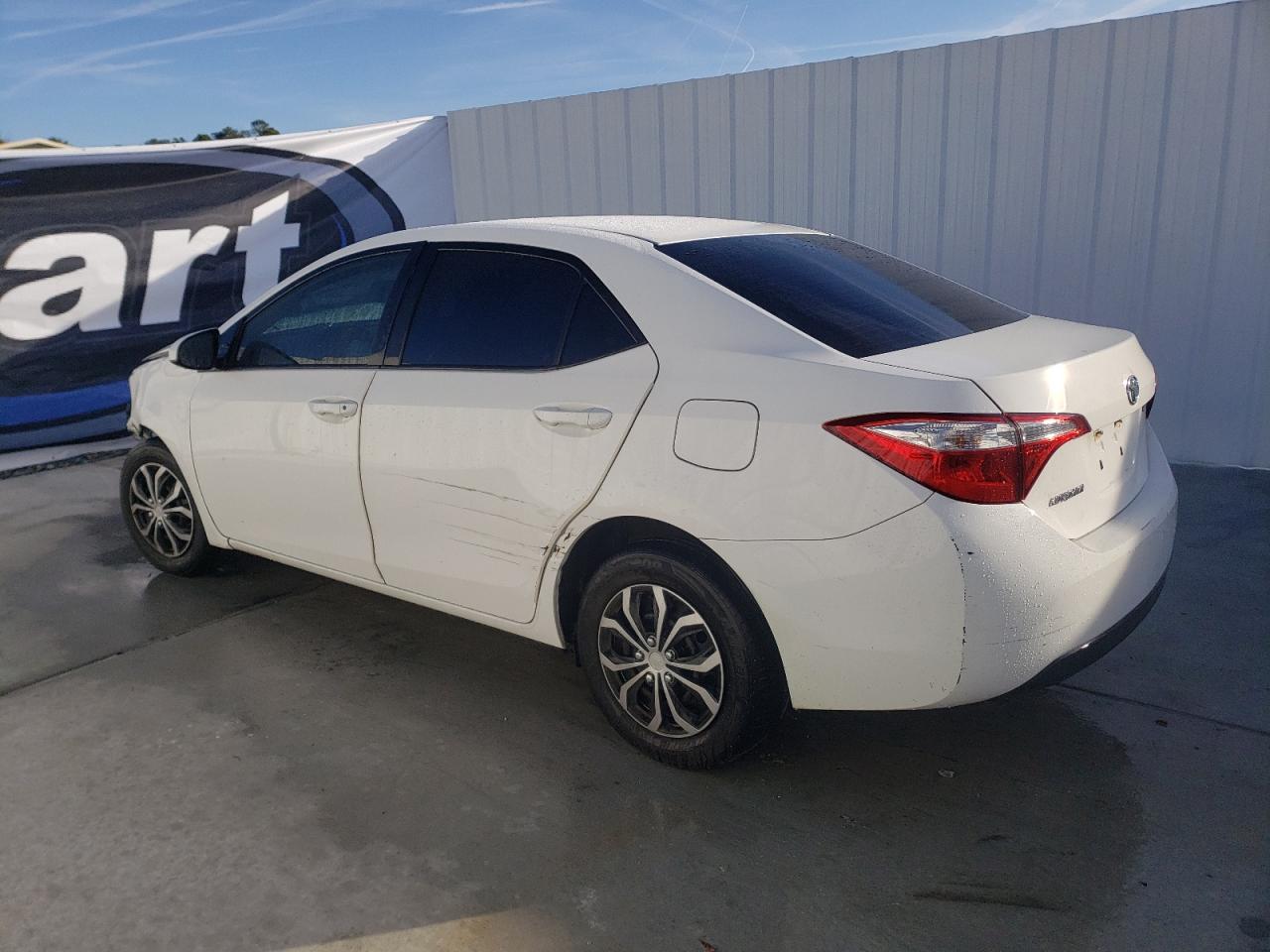 Obraz 2 z 2015 TOYOTA COROLLA L 2015 z VIN 5YFBURHE0FP310200