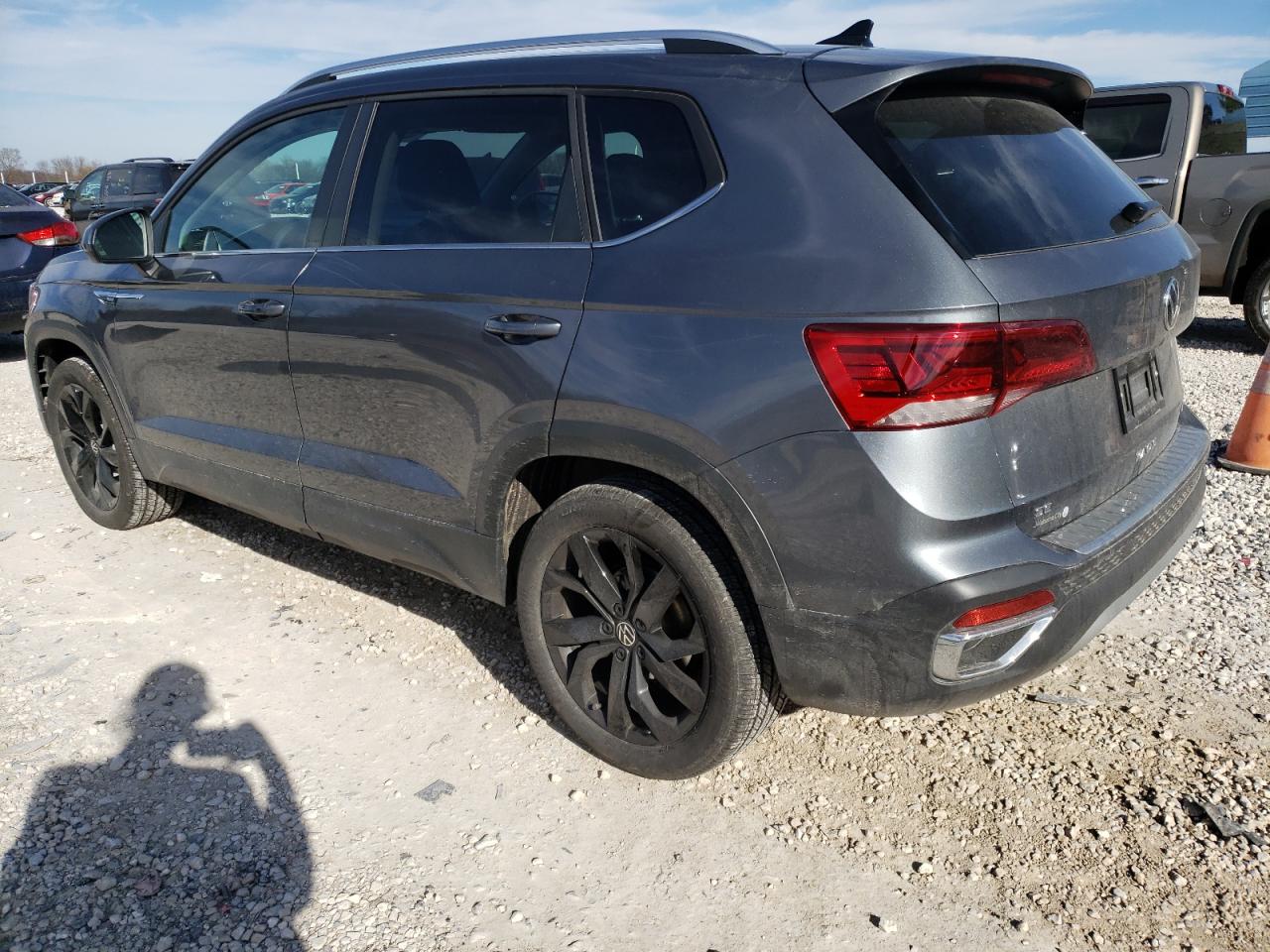 Image 2 of 2022 VOLKSWAGEN TAOS SE IQ DRIVE 2022 with VIN 3VVPX7B28NM089517
