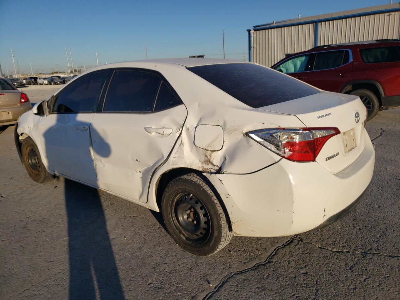 Image 2 of 2014 TOYOTA COROLLA L 2014 with VIN 5YFBURHE7EP173304