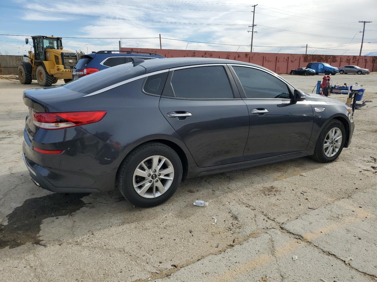 Image 3 of 2019 KIA OPTIMA LX 2019 with VIN 5XXGT4L36KG283878