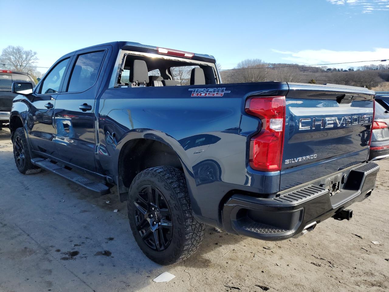 Image 2 of 2021 CHEVROLET SILVERADO K1500 LT TRAIL BOSS 2021 with VIN 3GCPYFED1MG472893