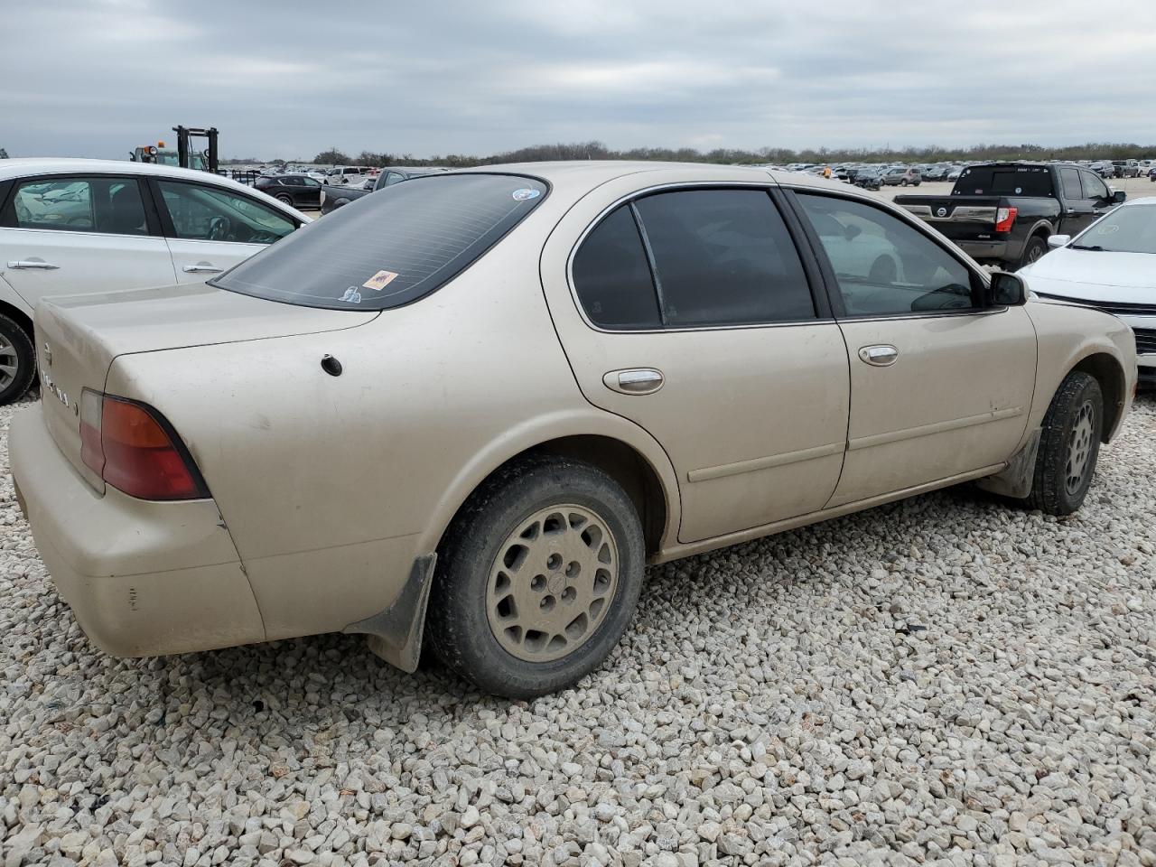 Image 3 of 1996 NISSAN MAXIMA GLE 1996 with VIN JN1CA21D7TT153682