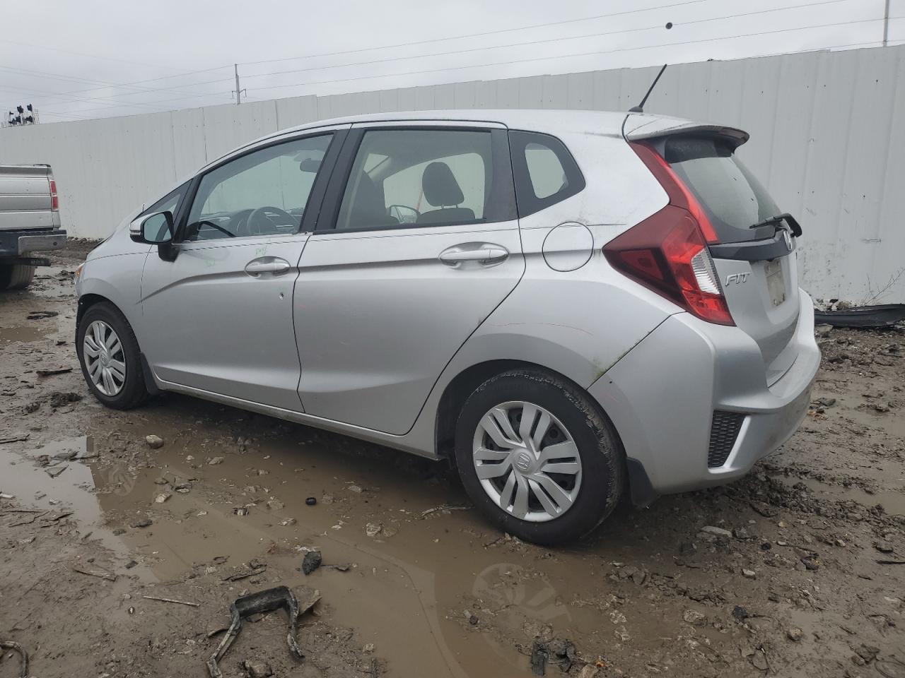 Image 2 of 2016 HONDA FIT LX 2016 with VIN JHMGK5H57GX015567