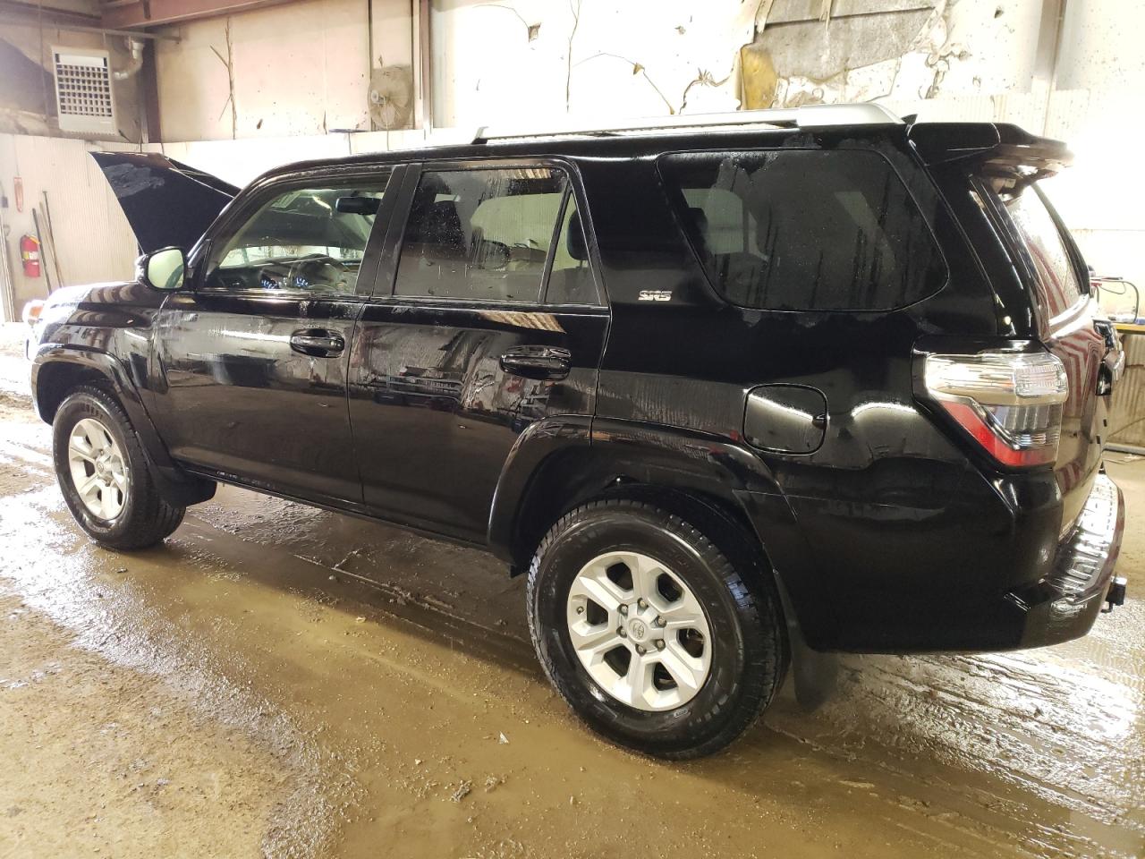 Изображение 2 2014 TOYOTA 4RUNNER SR5 2014 с VIN JTEBU5JR7E5180218