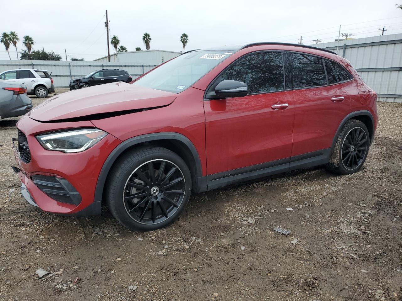 Image 1 of 2021 MERCEDES-BENZ GLA 250 2021 with VIN W1N4N4GB1MJ245612