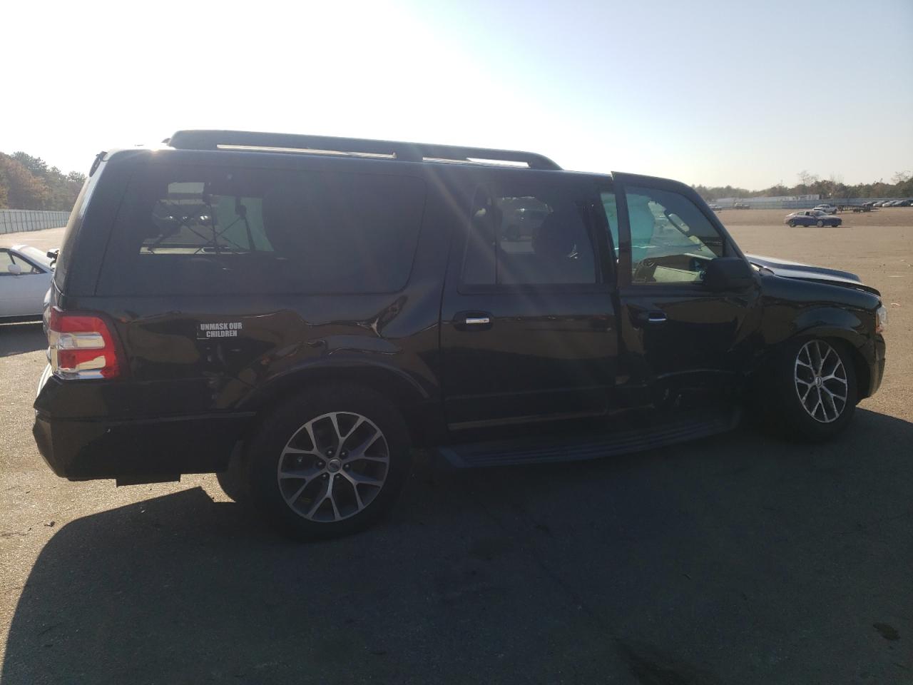 Image 3 of 2016 FORD EXPEDITION EL XLT 2016 with VIN 1FMJK1JT6GEF32326
