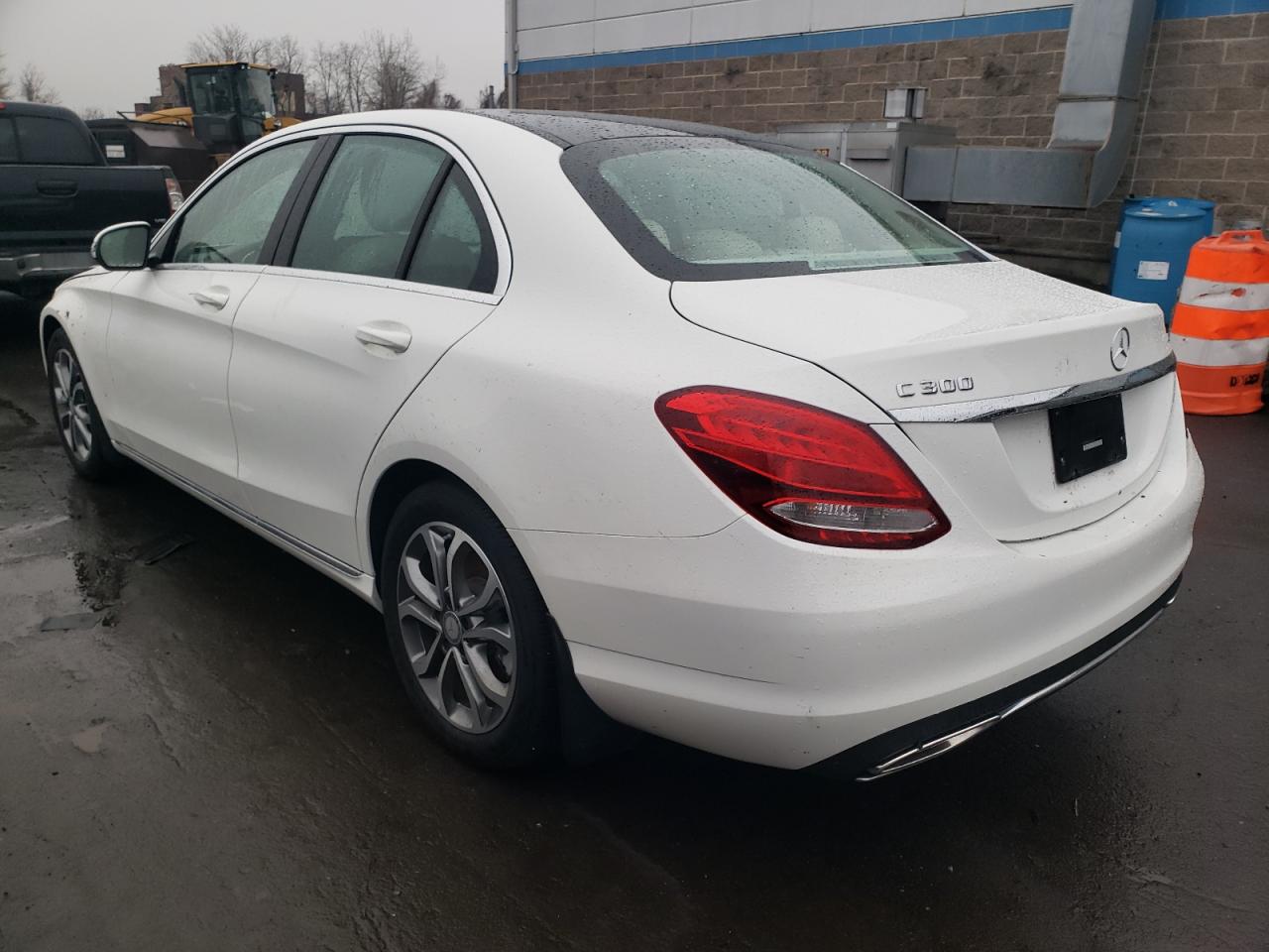 Image 2 of 2016 MERCEDES-BENZ C 300 4MATIC 2016 with VIN 55SWF4KBXGU136452