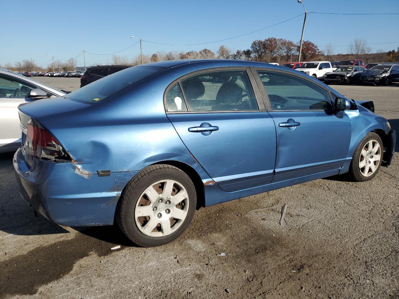 Изображение 3 2010 HONDA CIVIC LX 2010 с VIN 19XFA1F50AE042872
