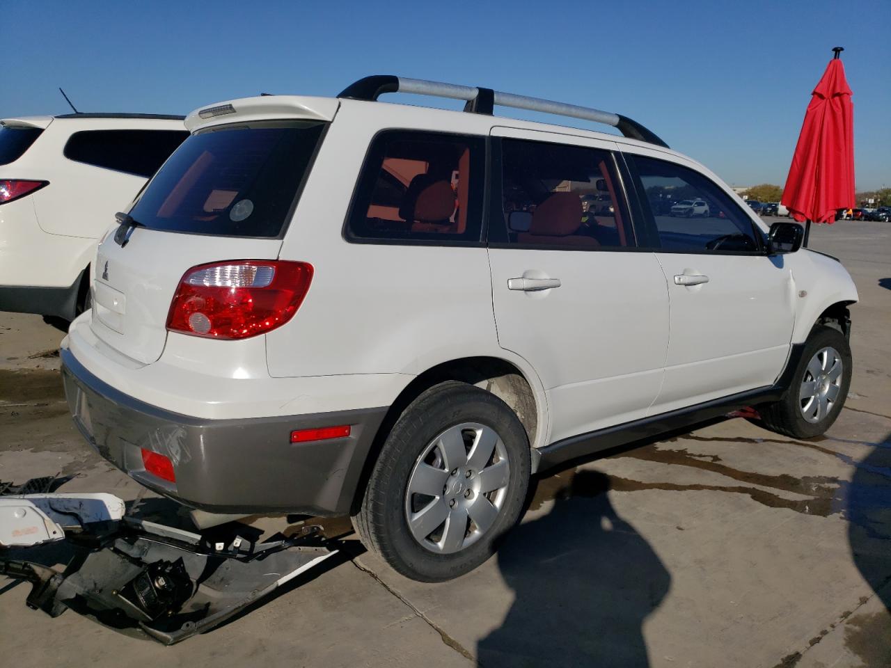 Obraz 3 z 2005 MITSUBISHI OUTLANDER LS 2005 z VIN JA4LX31F55U016458