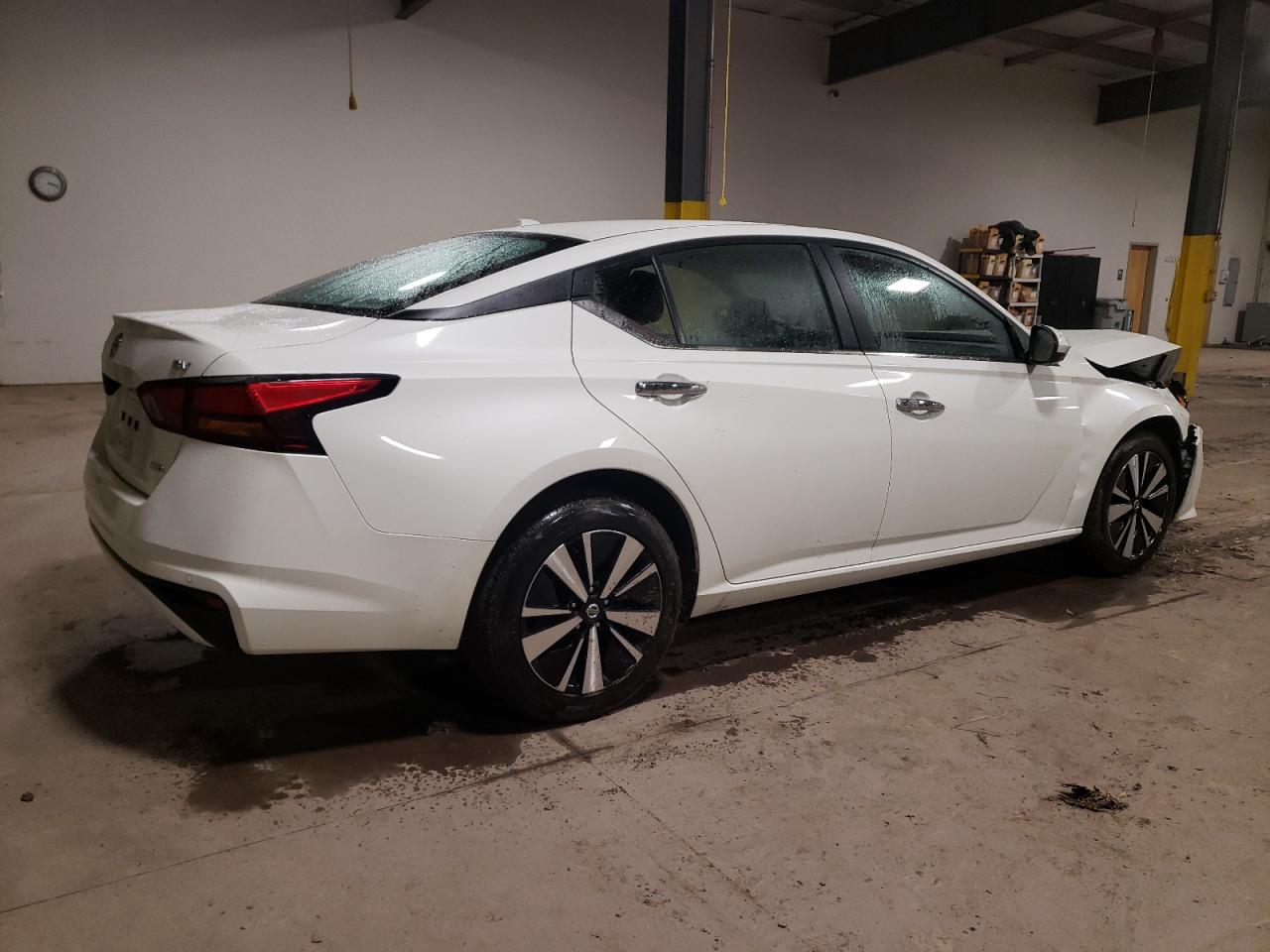 Image 3 of 2022 NISSAN ALTIMA SV 2022 with VIN 1N4BL4DW1NN361470
