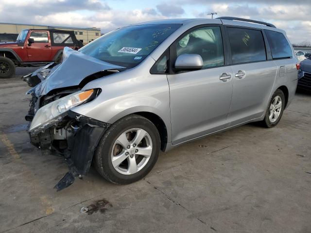 Изображение 1 2015 TOYOTA SIENNA LE 2015 с VIN 5TDKK3DCXFS586446