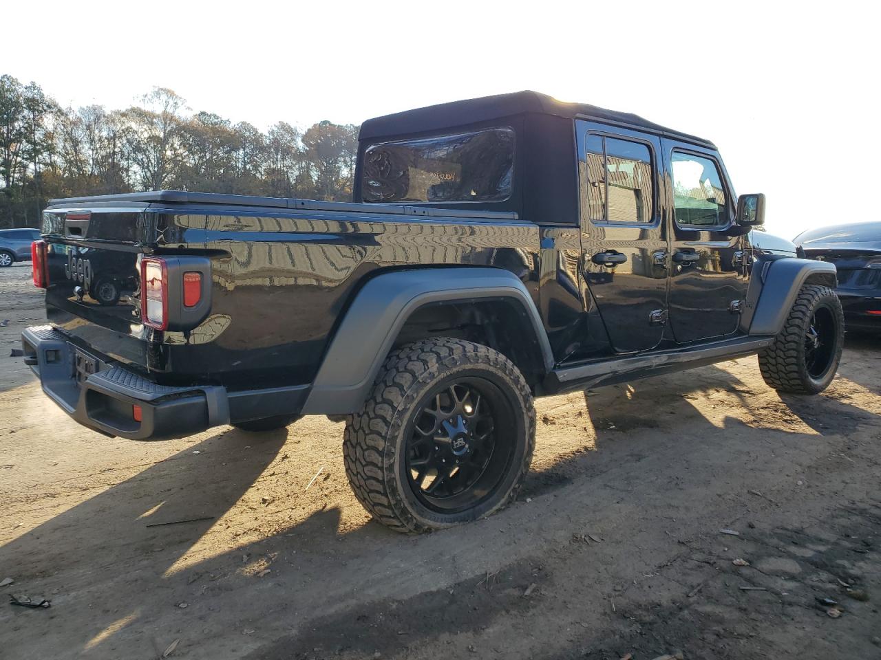 Image 3 of 2020 JEEP GLADIATOR SPORT 2020 with VIN 1C6HJTAG5LL126118