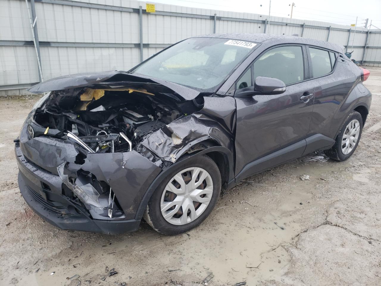 Obraz 1 z 2019 TOYOTA C-HR XLE 2019 z VIN JTNKHMBXXK1055051