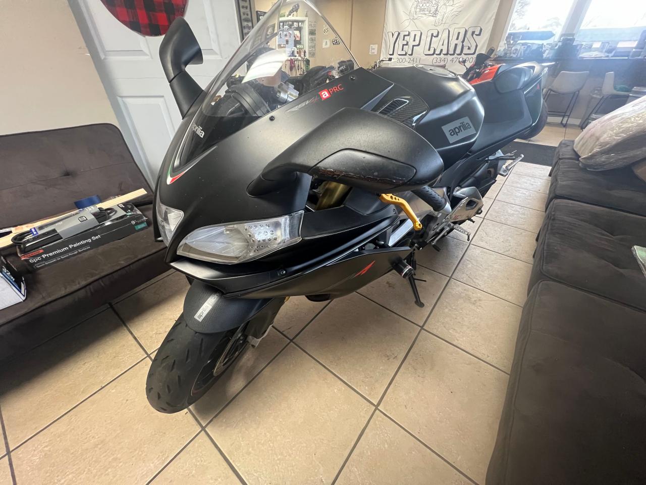 Image 2 of 2013 APRILIA RSV4 R 2013 with VIN ZD4RKU042DS000317