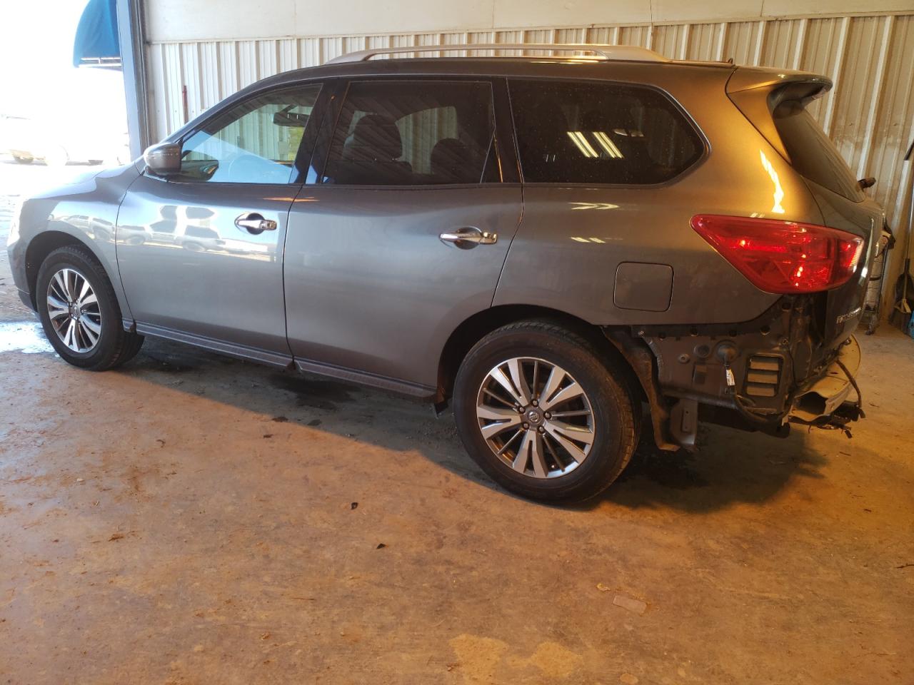 Image 2 of 2018 NISSAN PATHFINDER S 2018 with VIN 5N1DR2MMXJC660915
