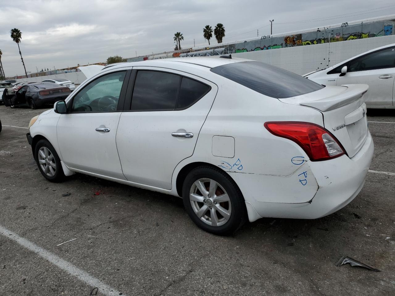 Изображение 2 2013 NISSAN VERSA S 2013 с VIN 3N1CN7AP3DL893814