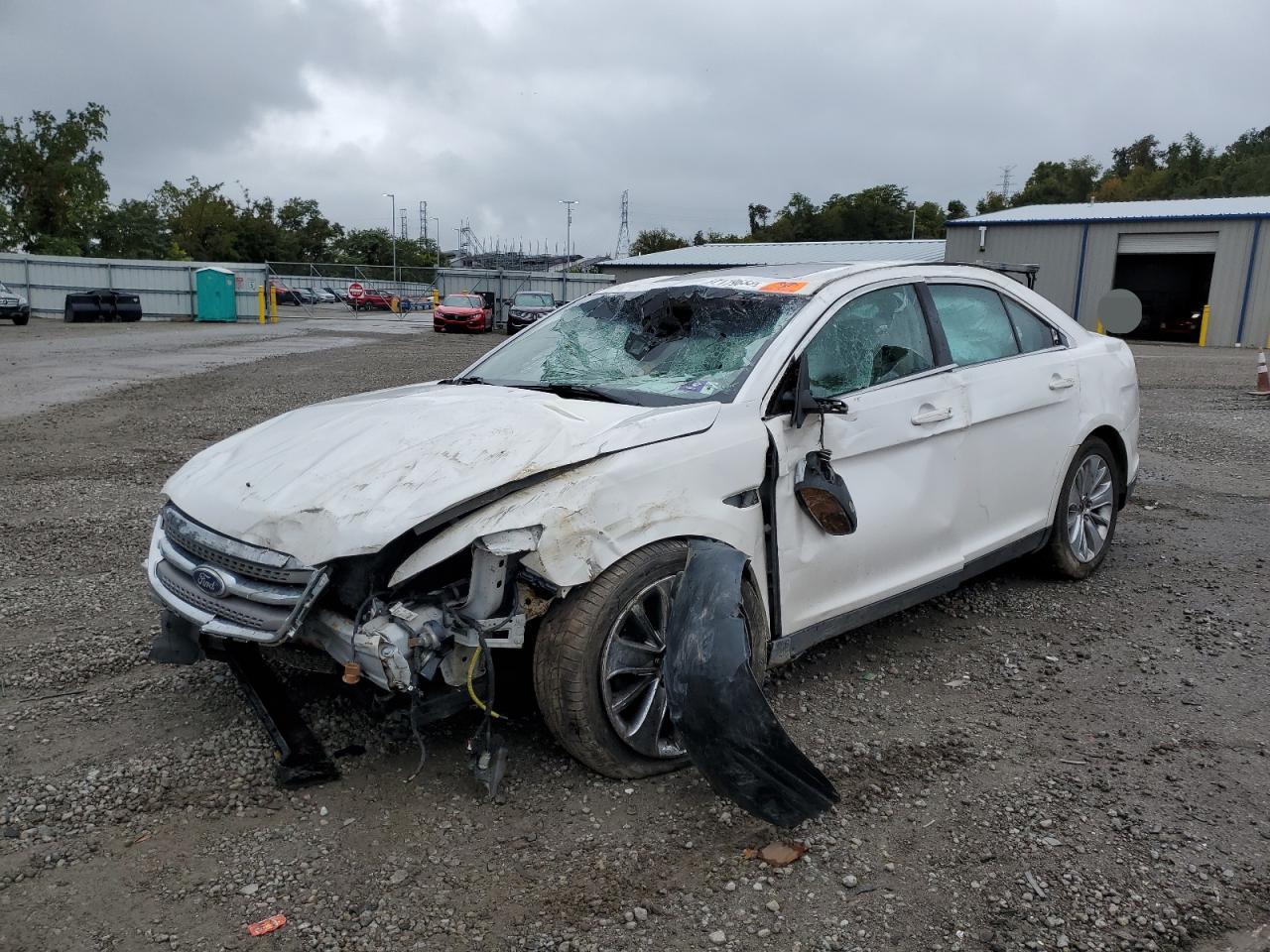 2011 FORD TAURUS LIMITED 2011 image