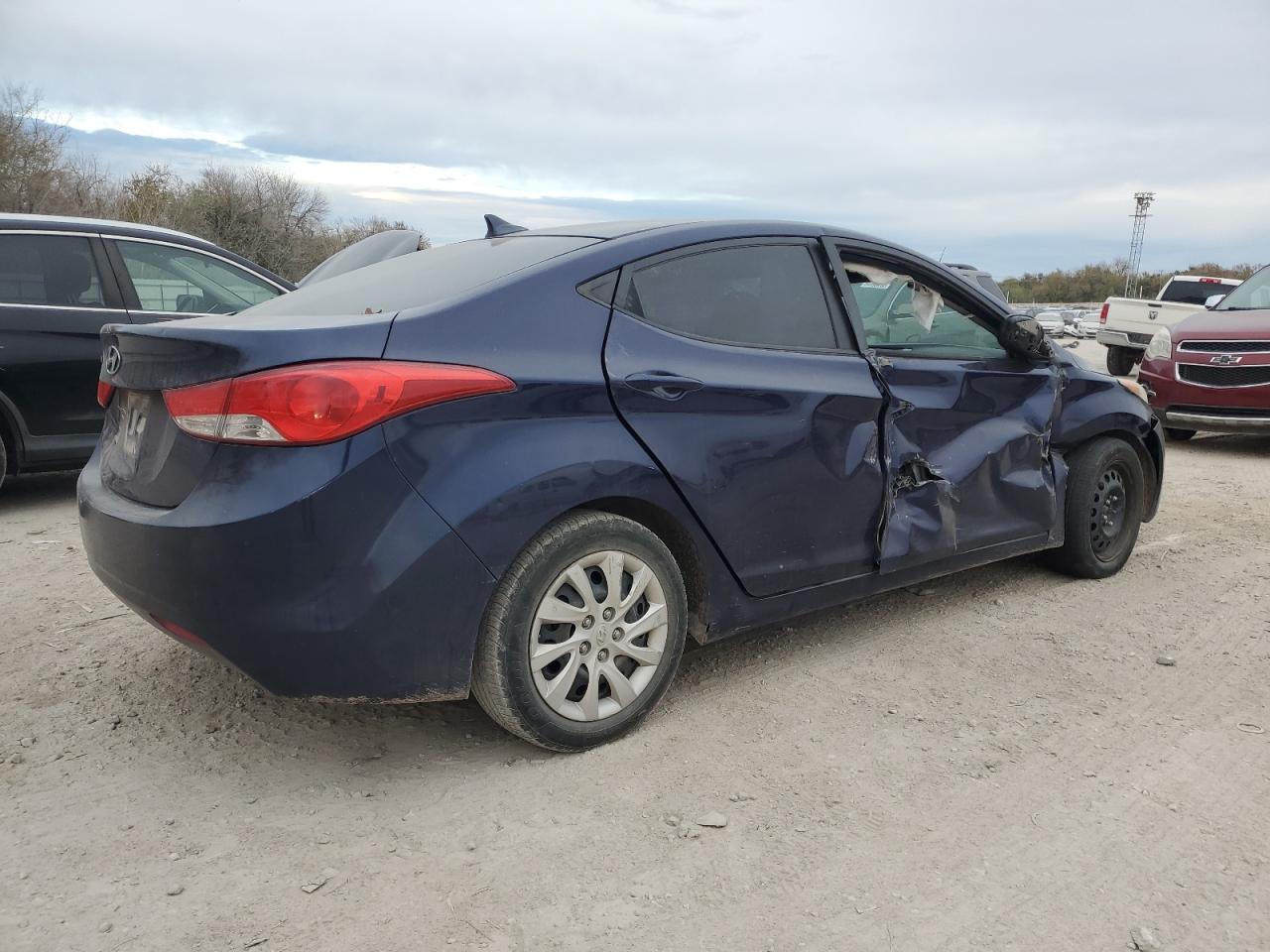 Image 3 of 2011 HYUNDAI ELANTRA GLS 2011 with VIN 5NPDH4AE1BH033168