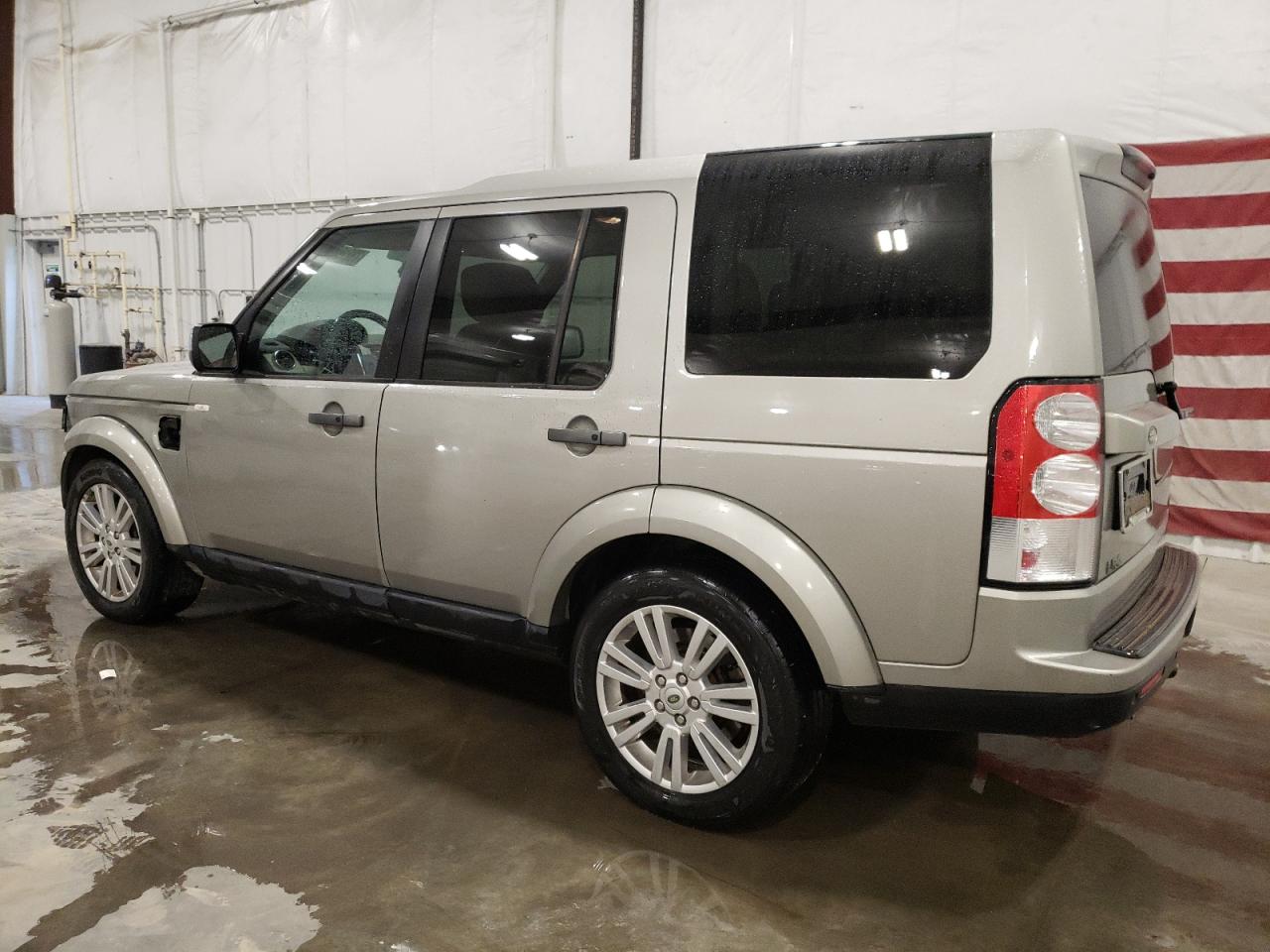 Image 2 of 2010 LAND ROVER LR4 HSE LUXURY 2010 with VIN SALAK2D43AA530538