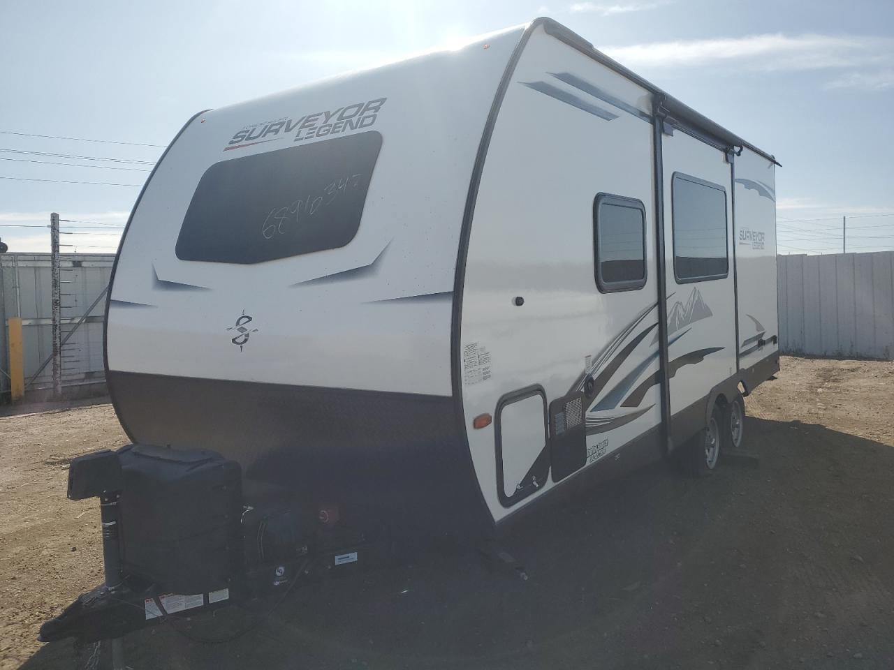 Image 2 of 2021 WILDWOOD SURVEYOR 2021 with VIN 4X4TSVV22ML03958X