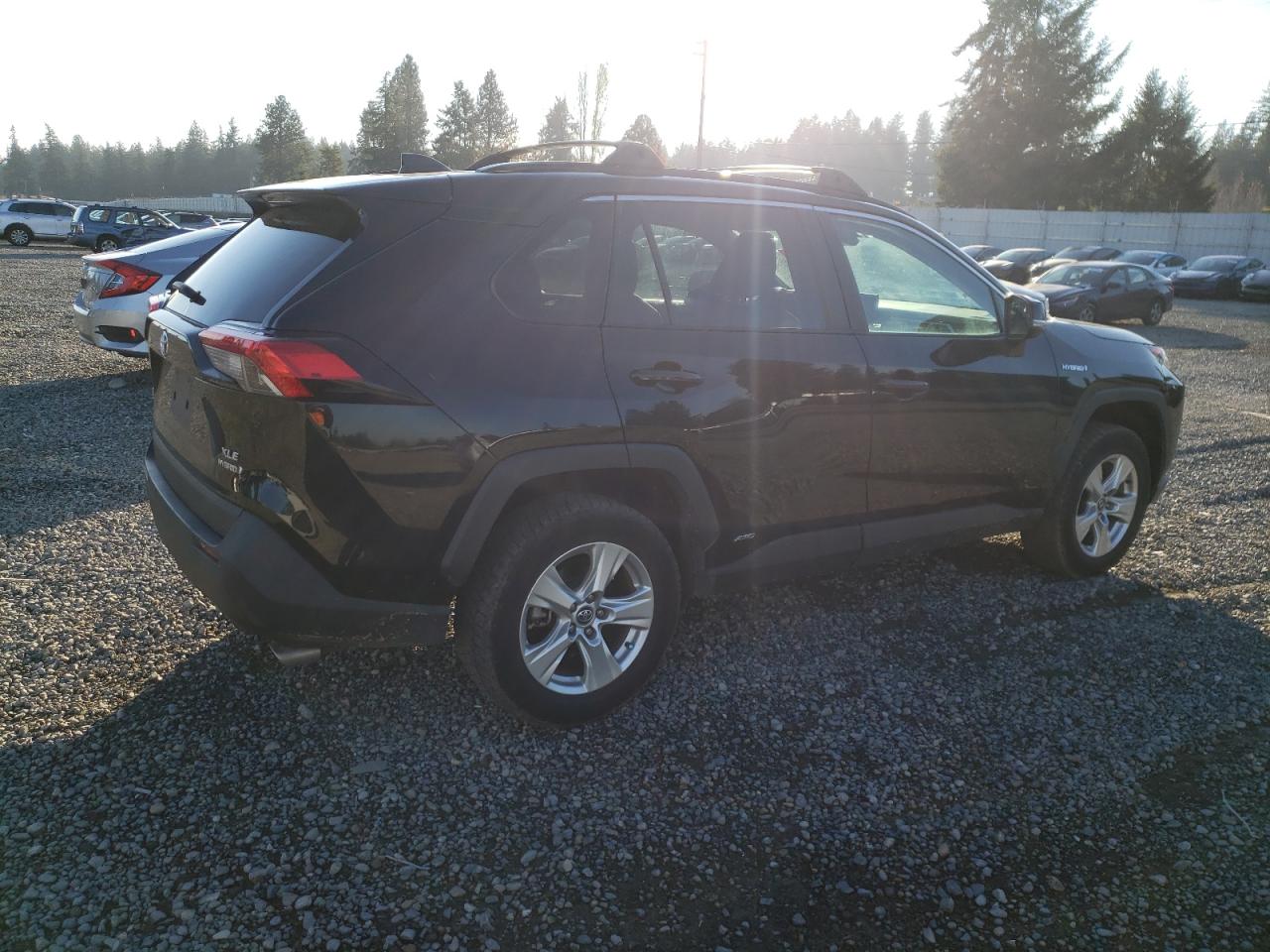 Image 3 of 2020 TOYOTA RAV4 XLE 2020 with VIN 4T3RWRFV0LU002103