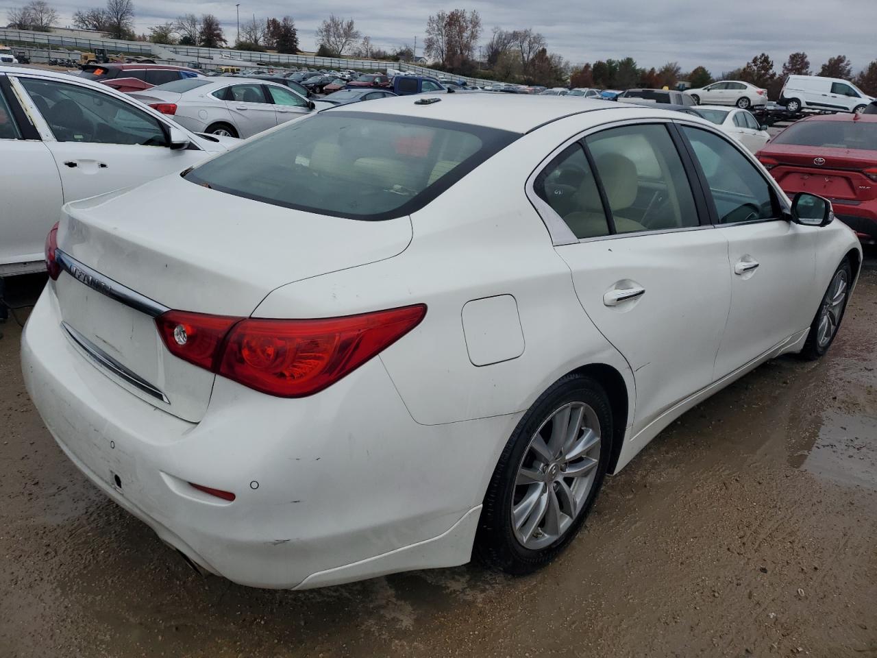 Image 3 of 2015 INFINITI Q50 BASE 2015 with VIN JN1BV7AP3FM334087