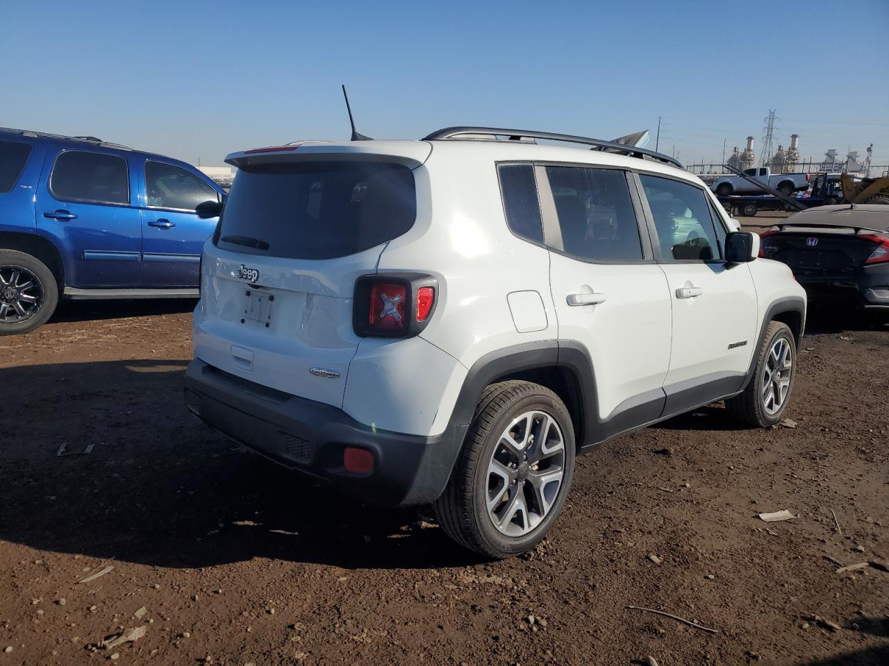 Image 3 of 2018 JEEP RENEGADE LATITUDE 2018 with VIN ZACCJABB0JPH51237
