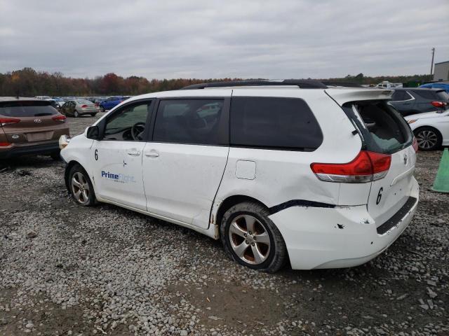 Obraz 2 z 2013 TOYOTA SIENNA LE 2013 z VIN 5TDKK3DC0DS356332