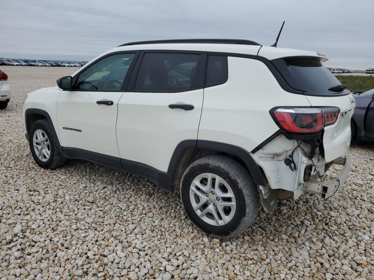 Изображение 2 2018 JEEP COMPASS SPORT 2018 с VIN 3C4NJCAB9JT214977