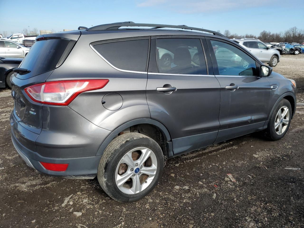 Image 3 of 2013 FORD ESCAPE SE 2013 with VIN 1FMCU9GX3DUB68251