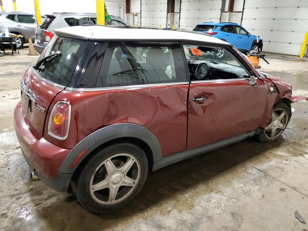 Изображение 3 2009 MINI COOPER  2009 с VIN WMWMF33529TU71696